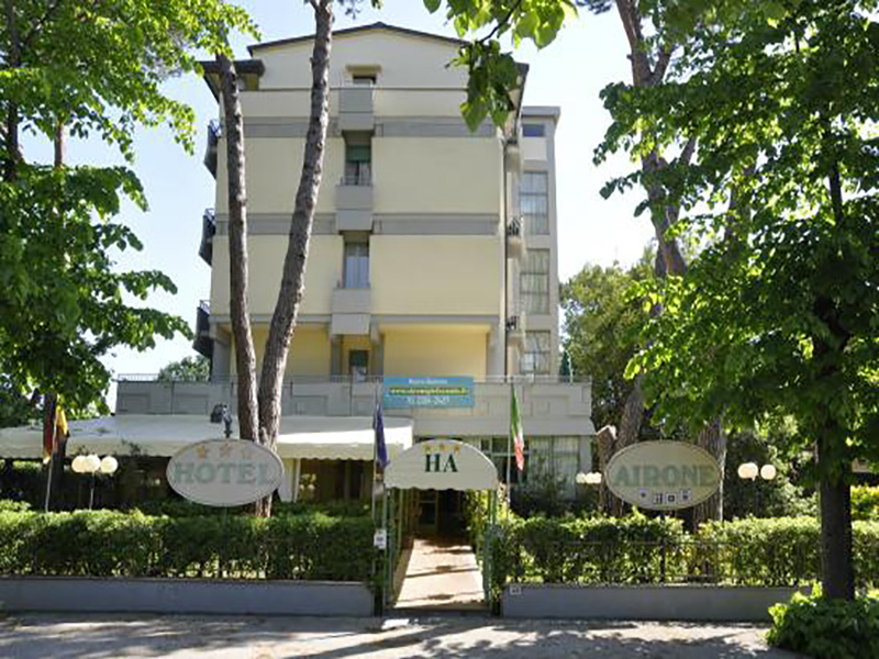 Hotel a Marina di Pietrasanta, hotel Airone