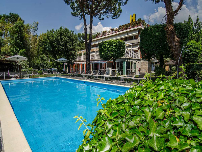 Hotel a Marina di Massa, hotel in versilia