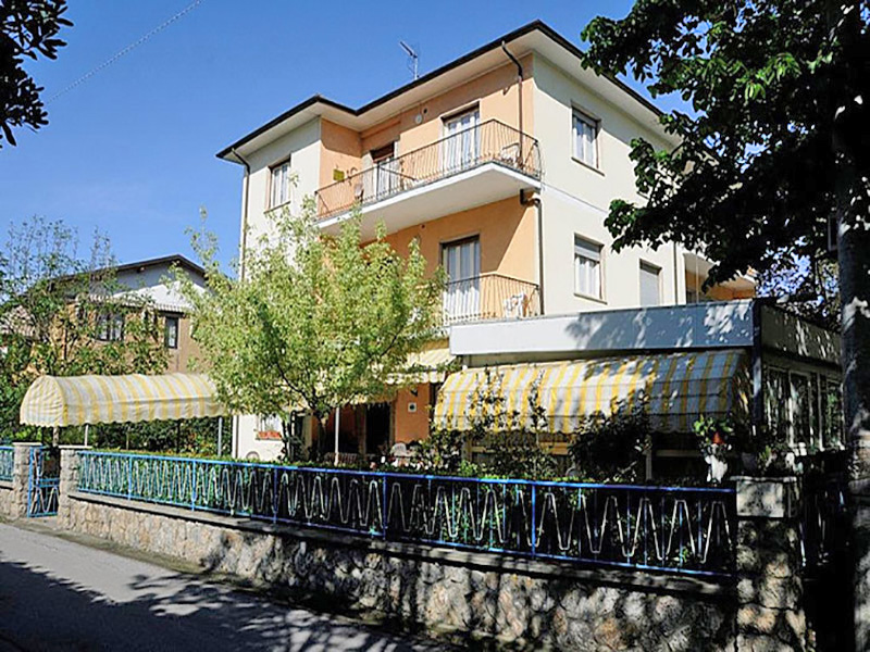 Hotel a Marina di Pietrasanta, Hotel Miramare