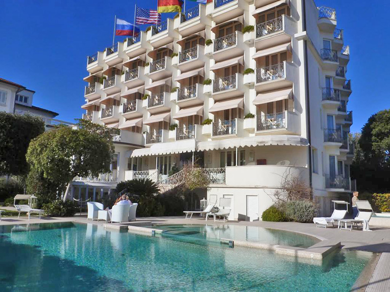 Hotel a Forte dei Marmi, Hotel il Negresco