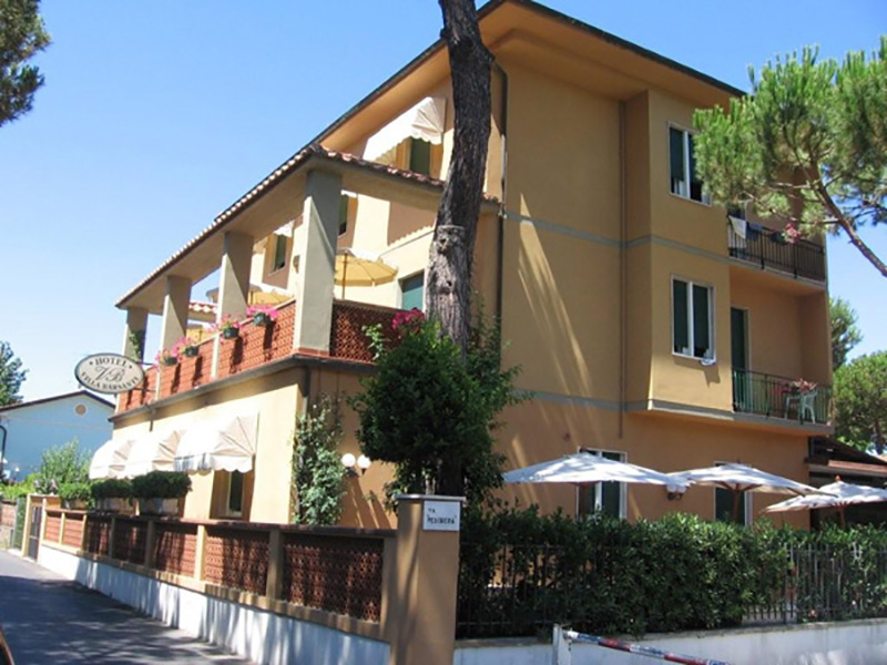 Hotel a Marina di Pietrasanta, Hotel Villa Barsanti