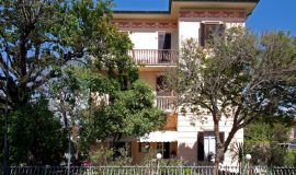 Hotel a Marina di Pietrasanta, Hotel villa La Fonte