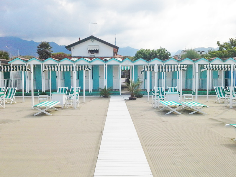 Le più belle spiagge Toscane, bagno Cesare