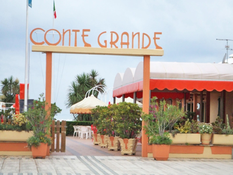 Bagni di Lido di Camaiore, Bagno Conte Grande
