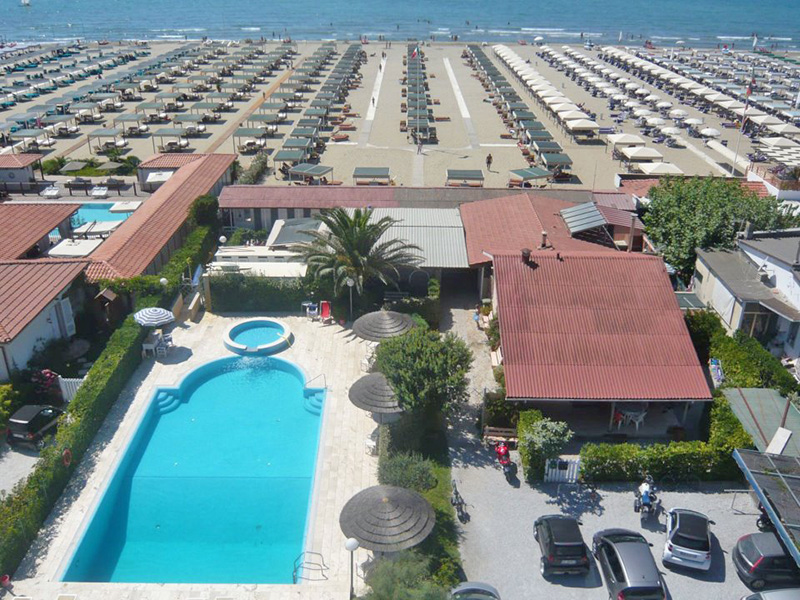 bagno-piemonte-marina-di-pietrasanta