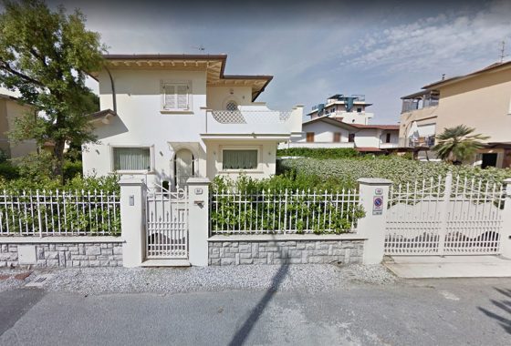 villa in vendita a marina di pietrasanta