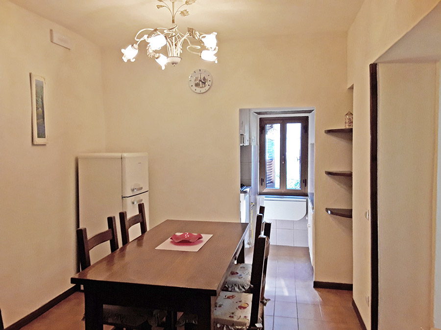 Sala da pranzo appartamento in affitto nel centro storico di Pietrasanta