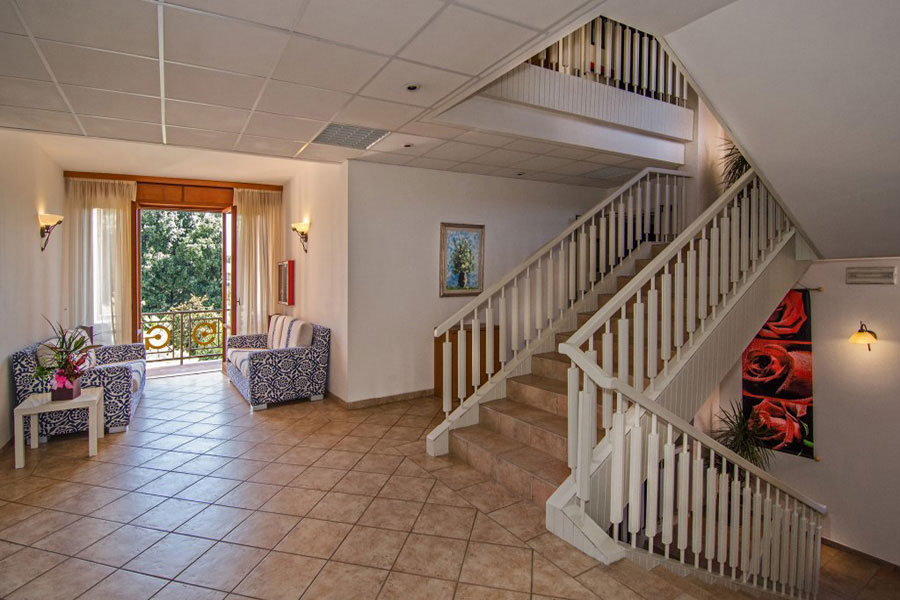 hotel a Marina di Massa, vano scale hotel Gabrini