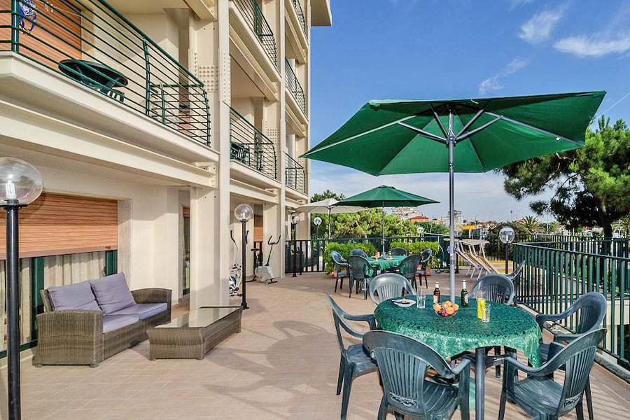 Hotel a Lido di Camaiore, terrazza Hotel Paris