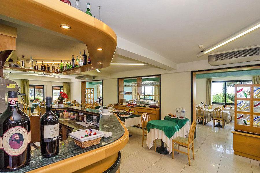 Hotel a Lido di Camaiore, bar Hotel Paris