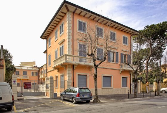 Facciata appartamenti a Viareggio esterni 06 Cod 1353