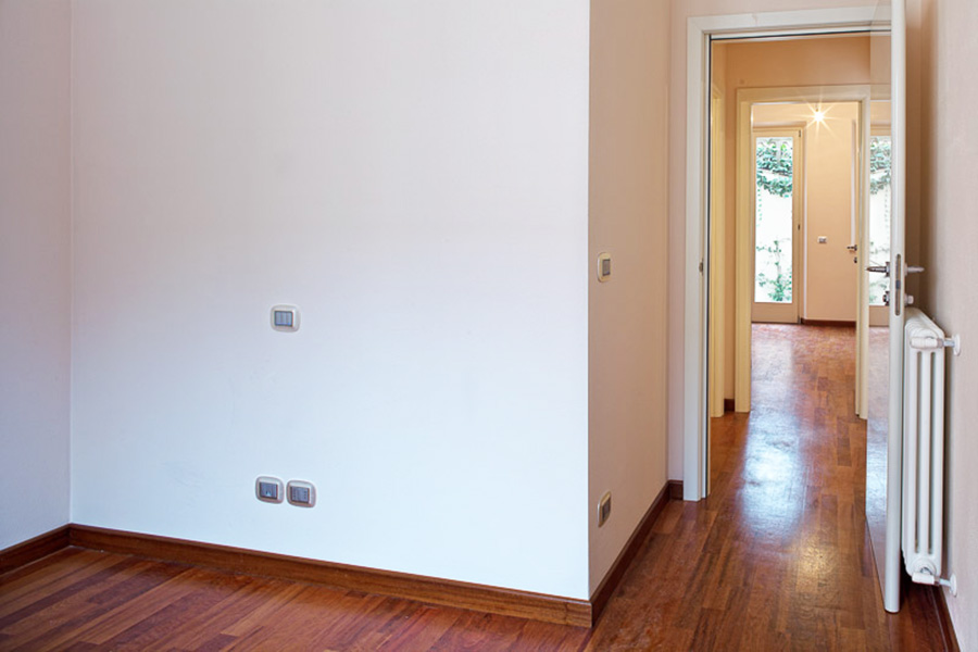 Camera da letto appartamenti a Viareggio interni 04 Cod 1353