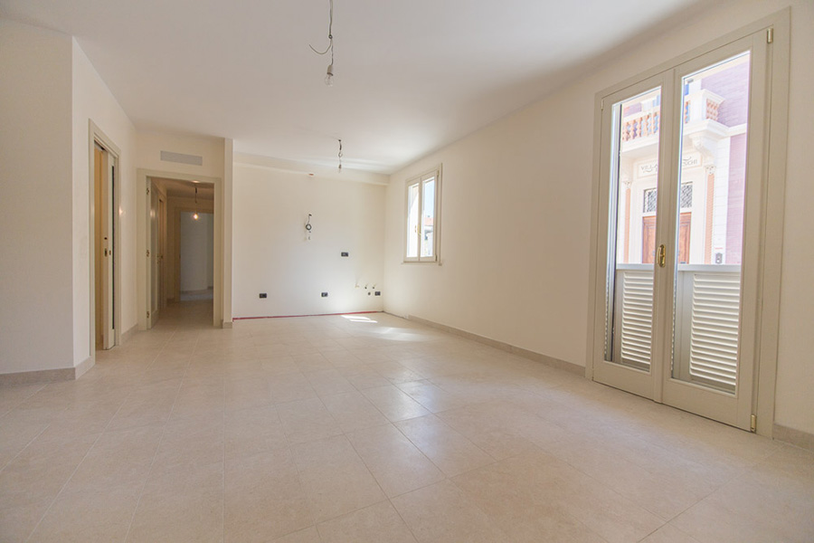 Zona giorno con angolo cottura appartamenti Viareggio 02 Cod 1351