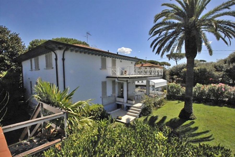 Villa a Marina di Pietrasanta