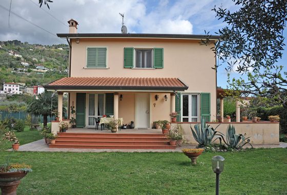 case a Seravezza, villetta in vendita nella campagna di Seravezza