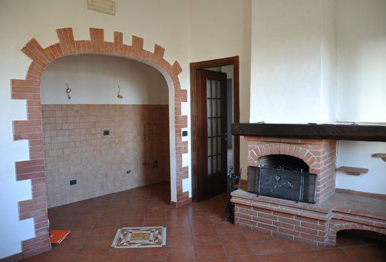 Casa a Pietrasanta, appartamento in vendita nella campagna di Pietrasanta