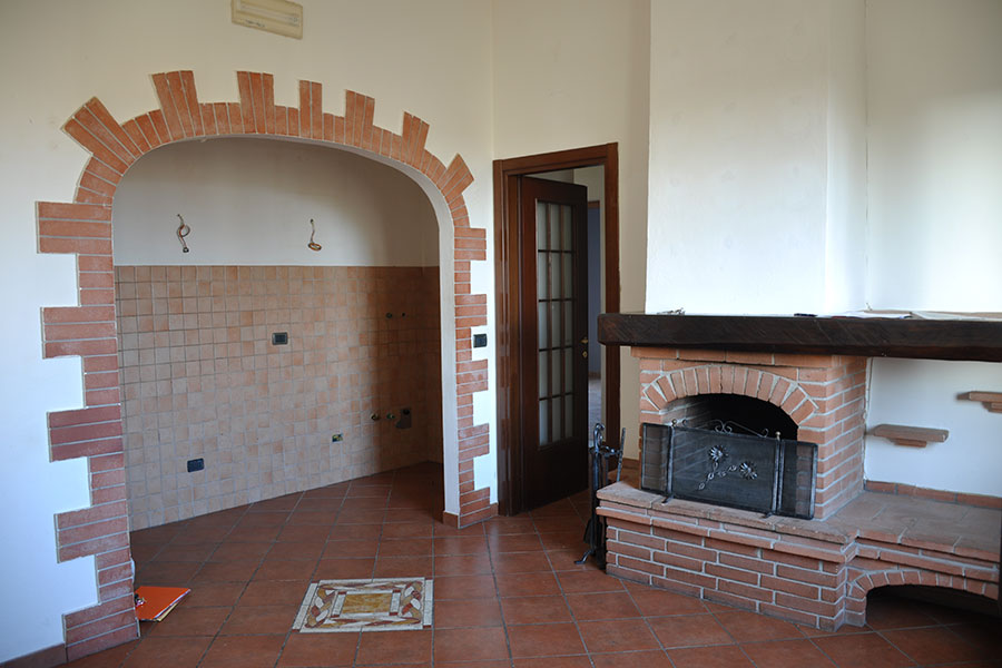 Casa a Pietrasanta, appartamento in vendita nella campagna di Pietrasanta