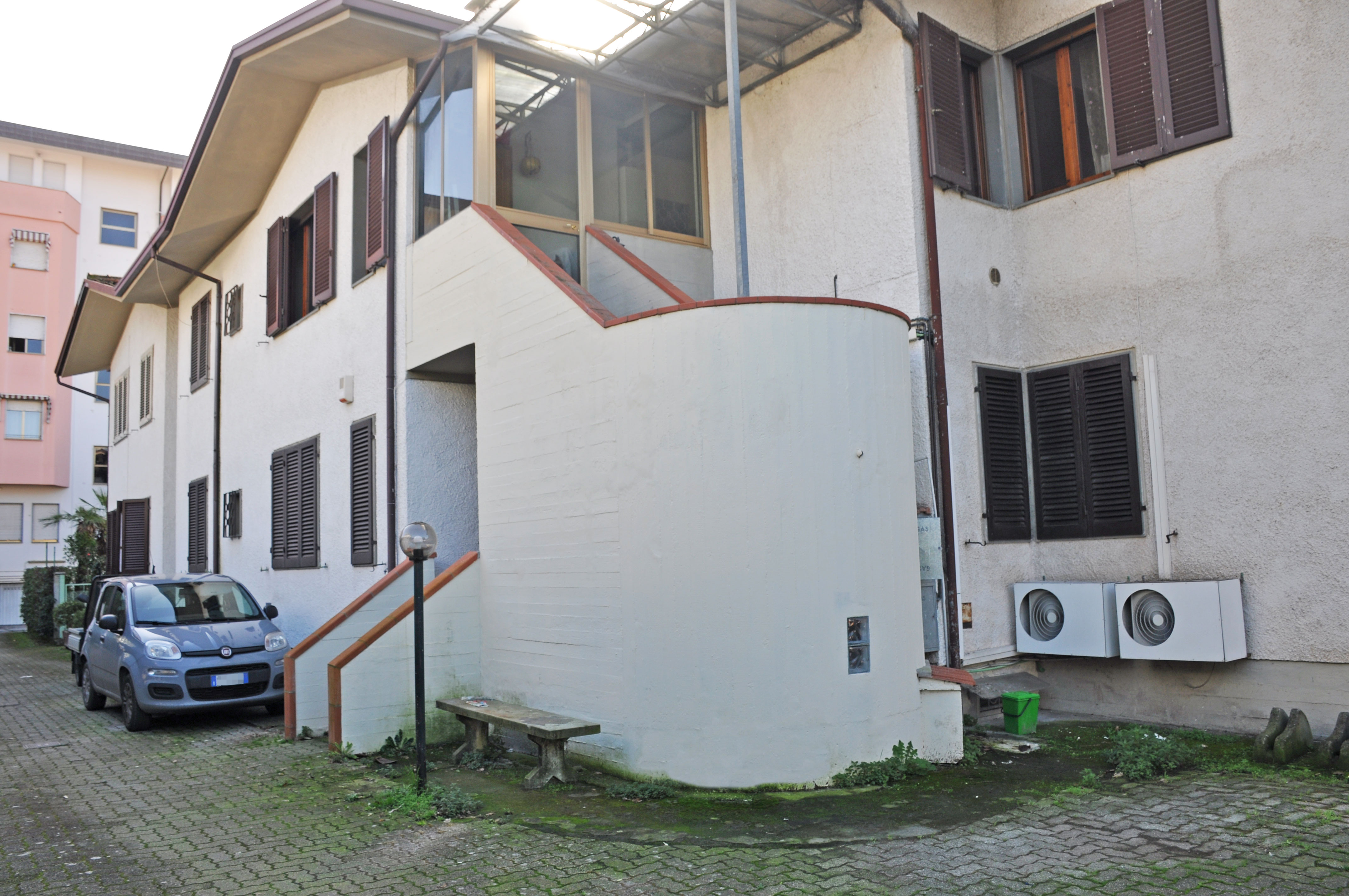 Appartamento in Versilia , appartamento piano terra in vendita a Querceta