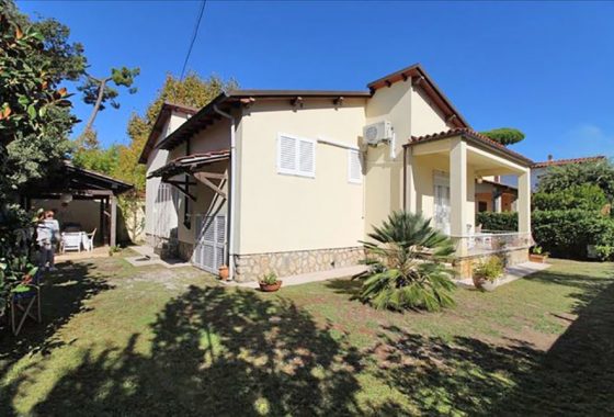 Casa in Versilia - Villetta in vendita a Marina di Pietrasanta