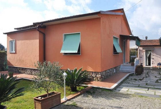 Casa in campagna - Villetta in vendita nella campagna di Seravezza Cod 1746