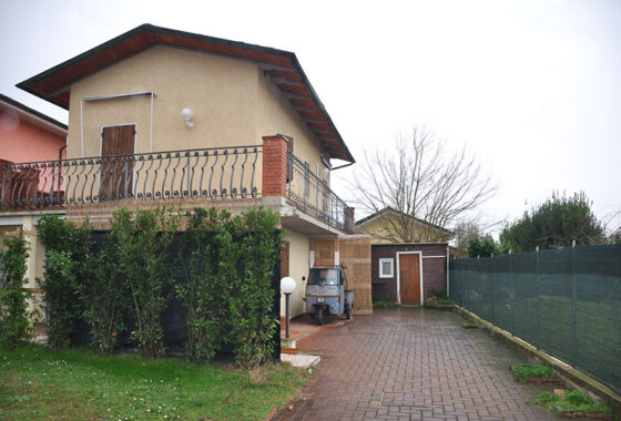 Casa a Pietrasanta - Villetta in vendita nella campagna di Pietrasanta