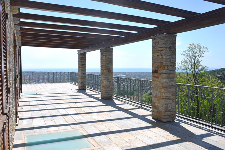 Villa in collina - Villa vista mare in vendita sulla prima collina alle spalle di Forte dei Marmi